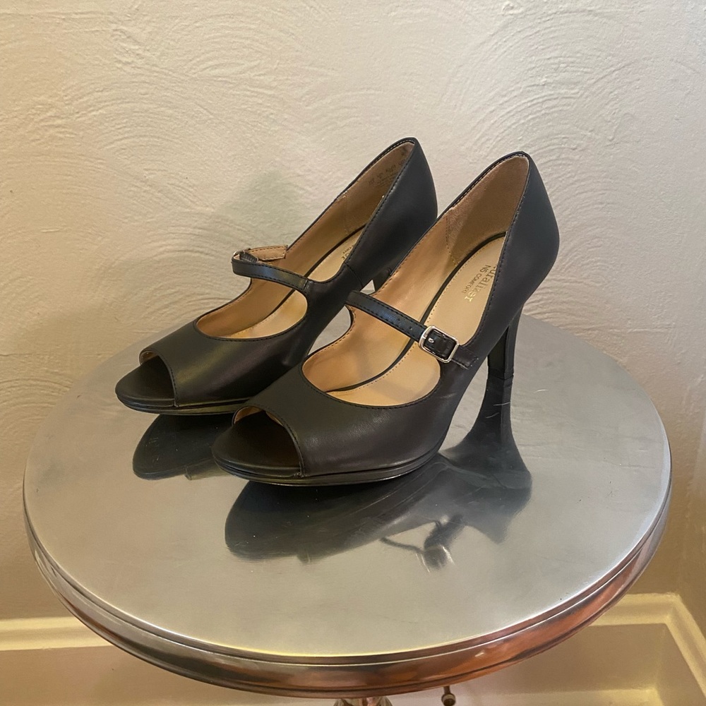 Naturalizer N5 Comfort Black Peep Toe Heels